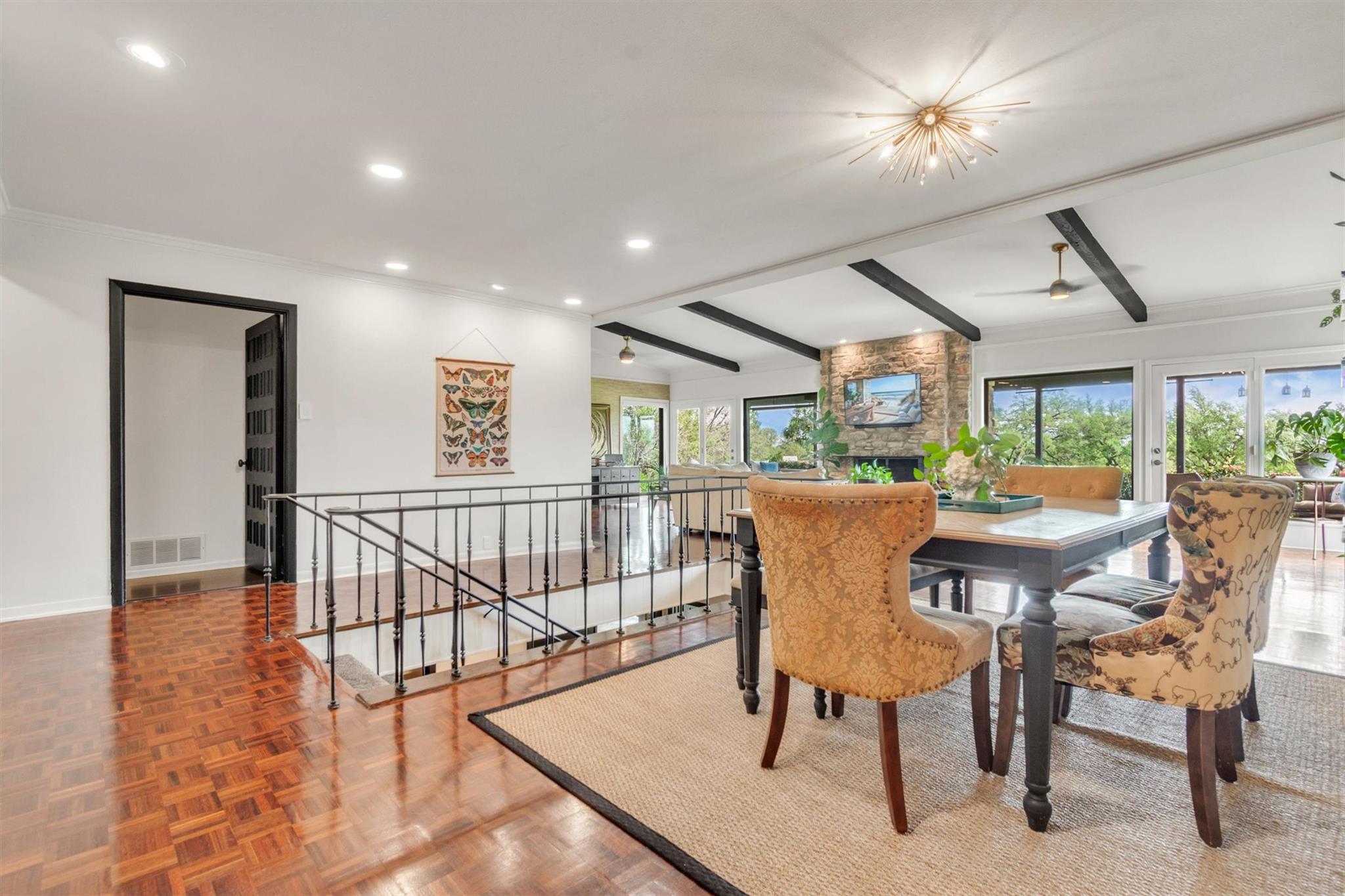 402 Seawind St, Lakeway, TX 78734