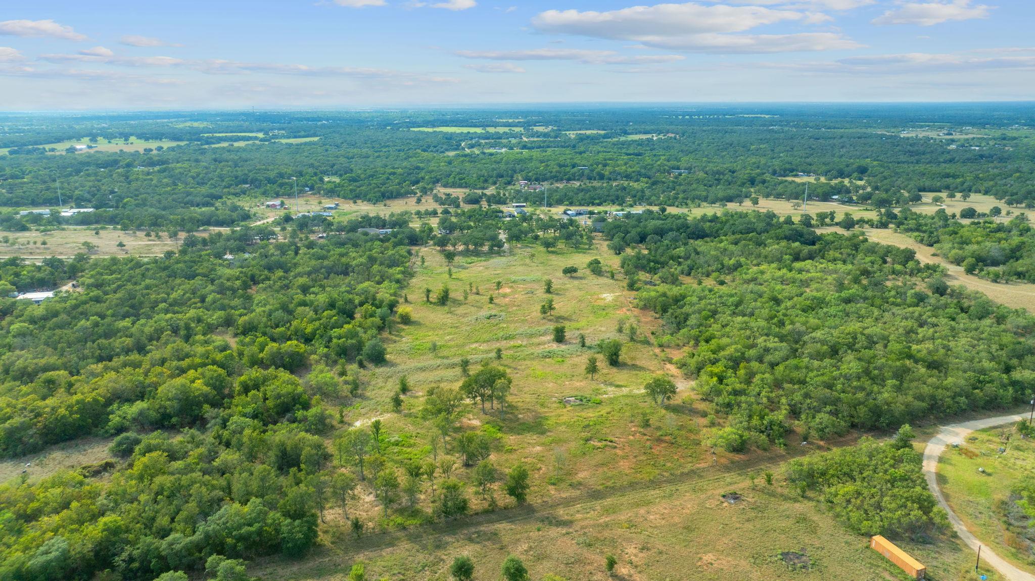 1385 Pettytown Rd, Dale, TX 78616