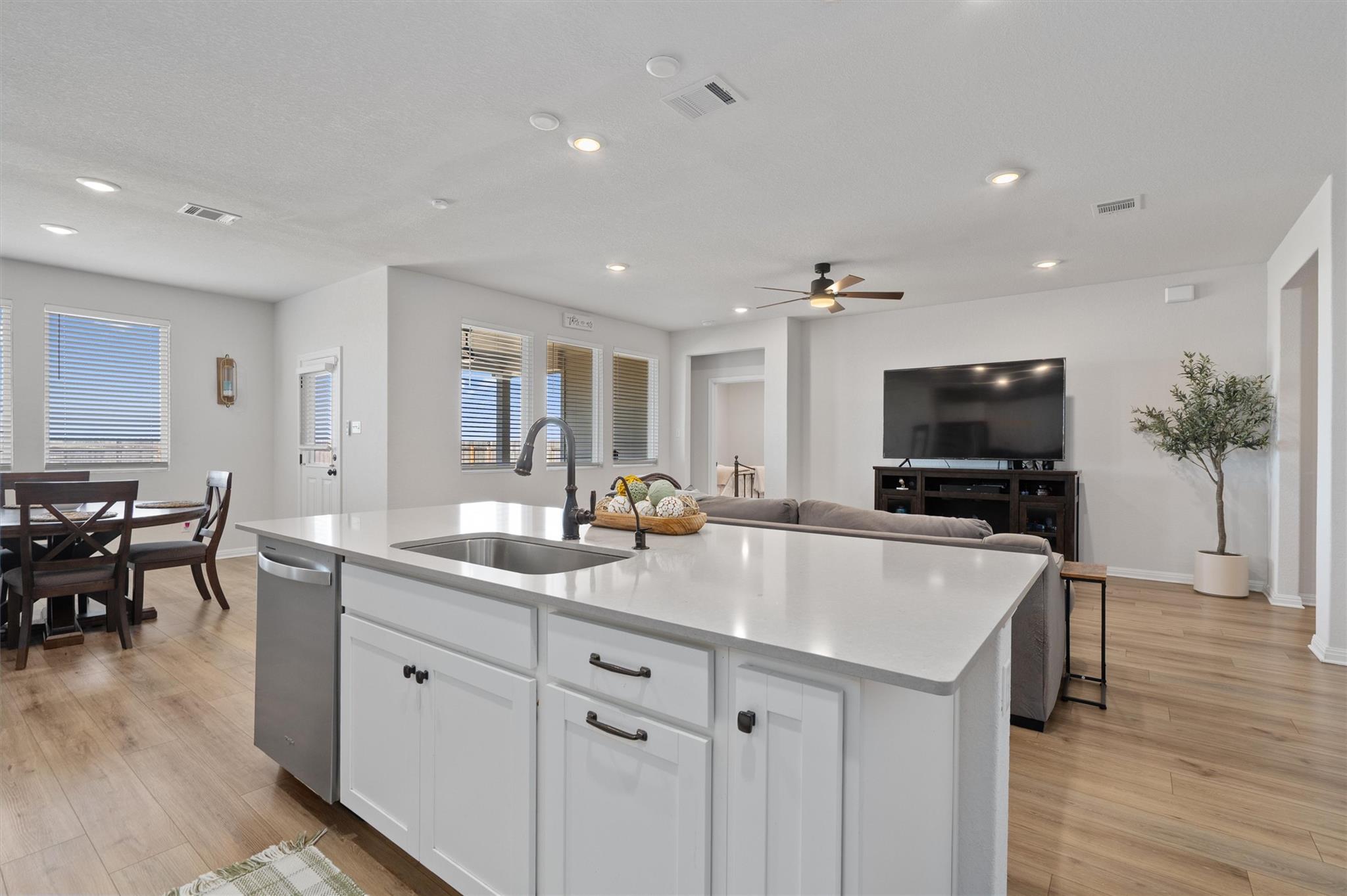 3008 Ottaviano Way, Hutto, TX 78634