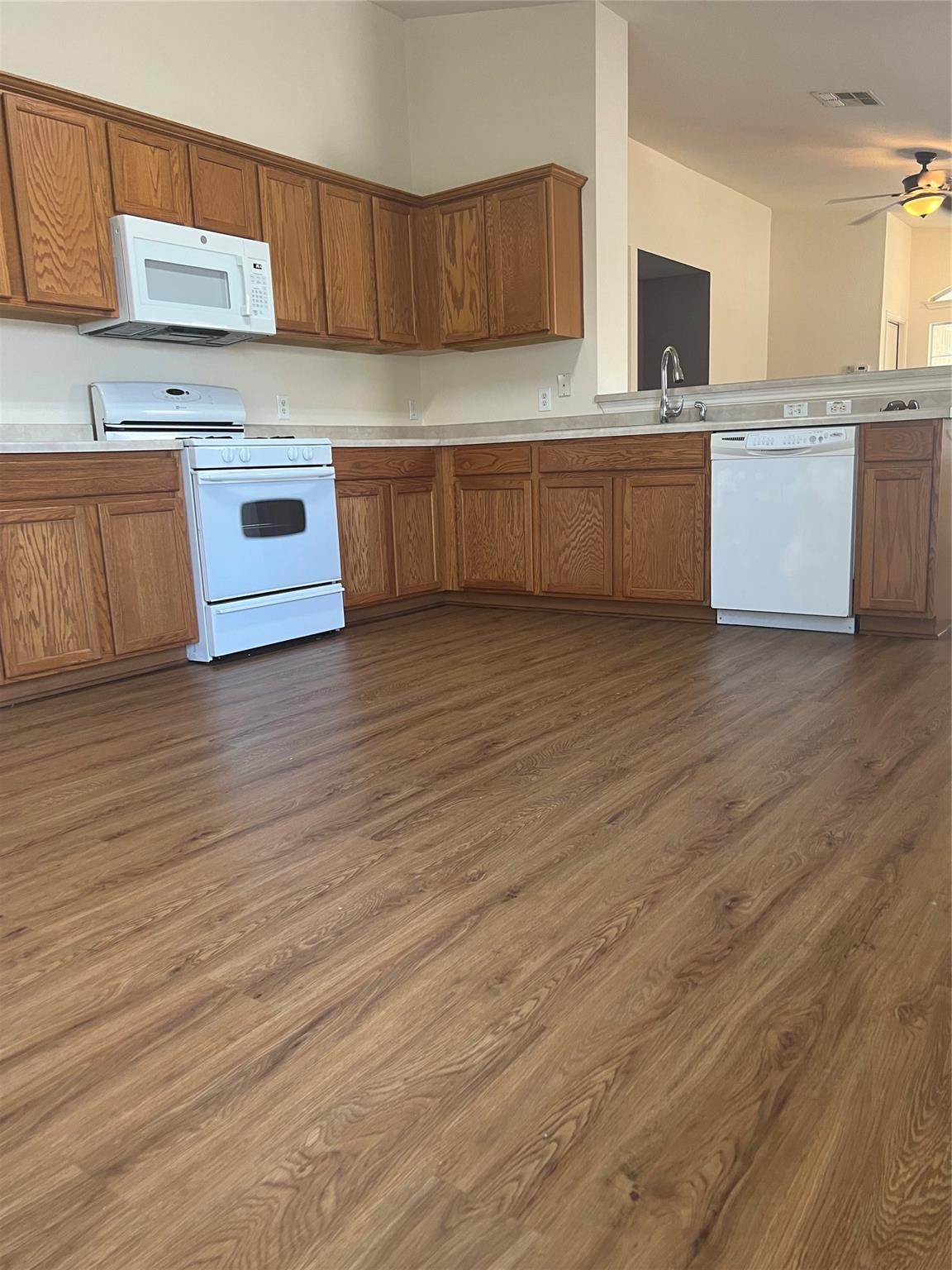 1901 Golden Sunrise Ln NW, Pflugerville, TX 78660