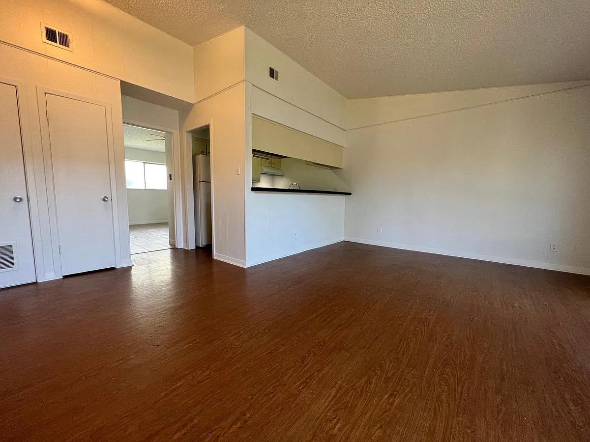 612 W 51st St # 101, Austin, TX 78751