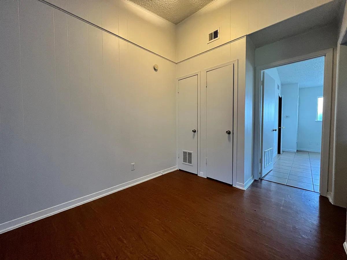 612 W 51st St # 101, Austin, TX 78751