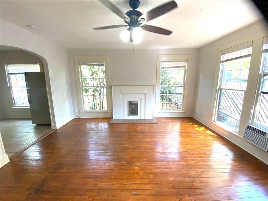 1300 E Cesar Chavez St # 4, Austin, TX 78702