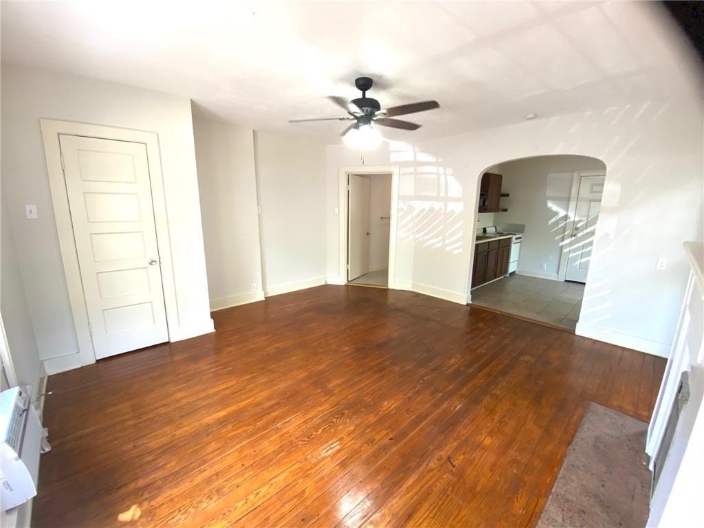 1300 E Cesar Chavez St # 4, Austin, TX 78702