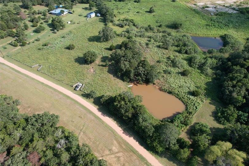 1142 Private Road 7039, Lexington, TX 78947