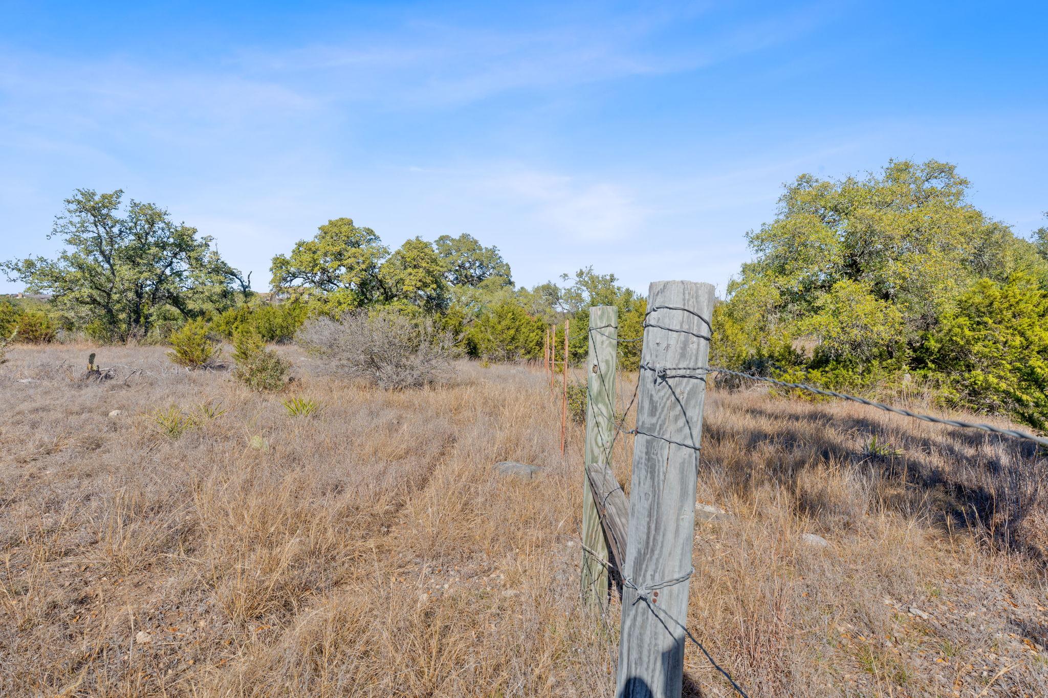 100 Dario Dr, Dripping Springs, TX 78620