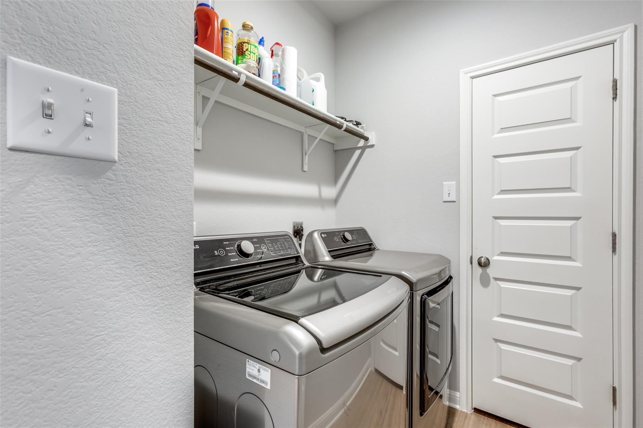 204 Kellys Heroes Way, Jarrell, TX 76537