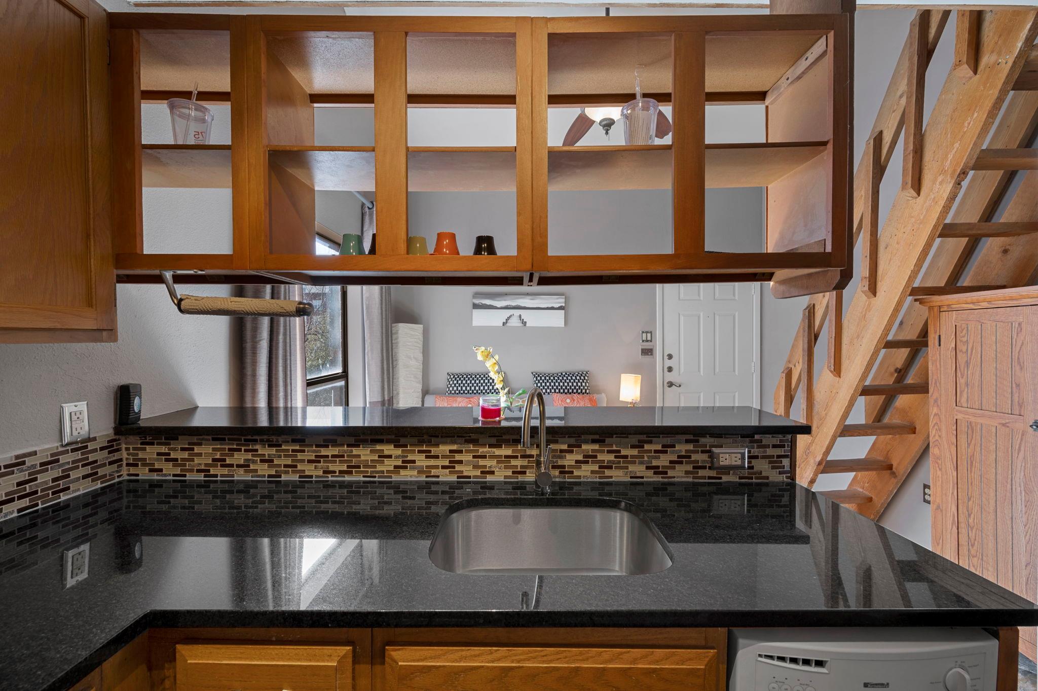 2210 Pearl St # 301, Austin, TX 78705