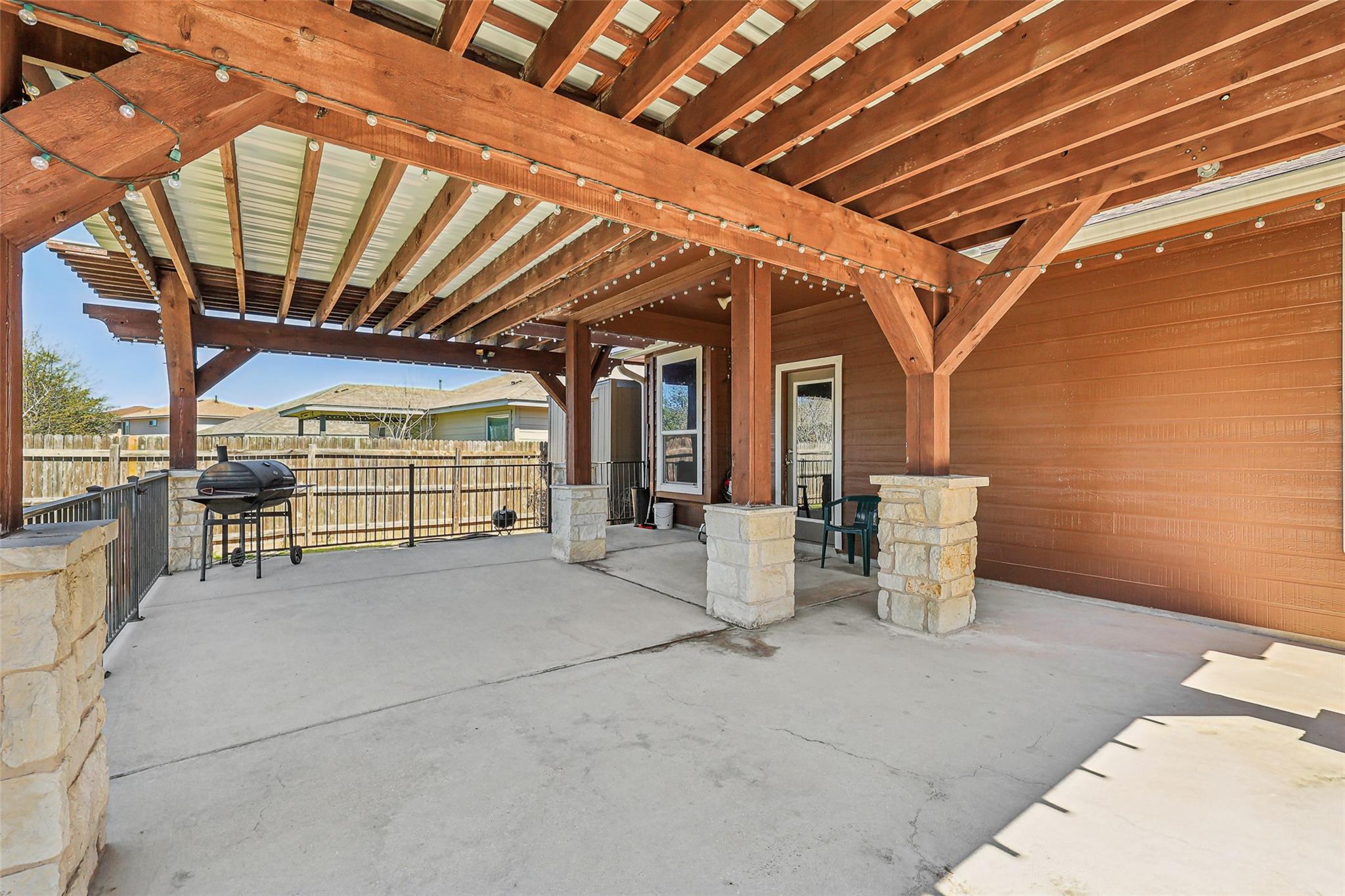 221 Brazoria Trl, San Marcos, TX 78666