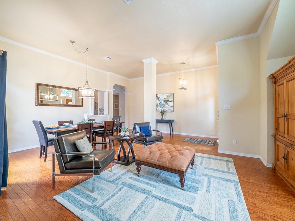 8007 ISAAC PRYOR Dr, Austin, TX 78749