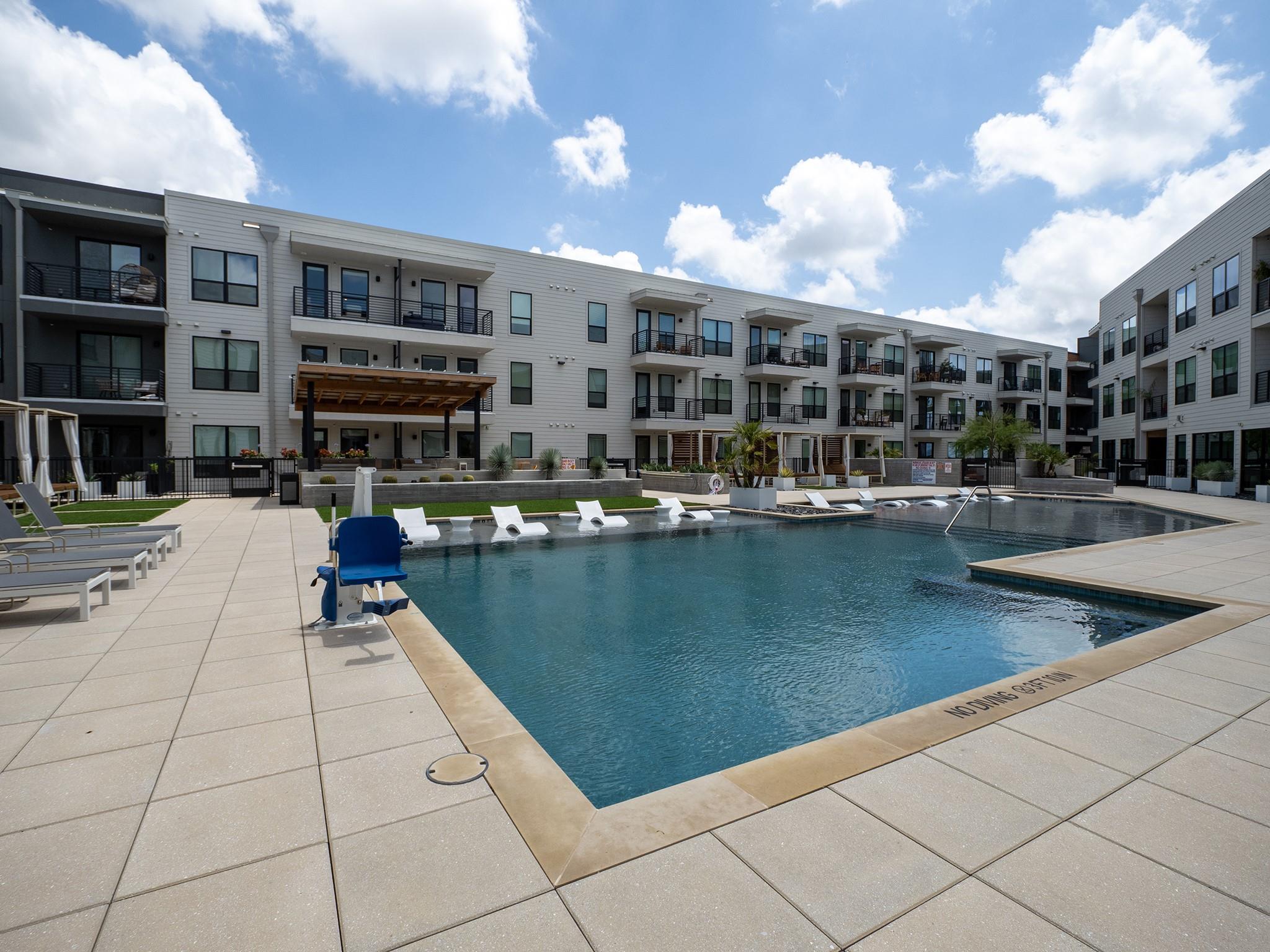 1701 Simond Ave # 531, Austin, TX 78723