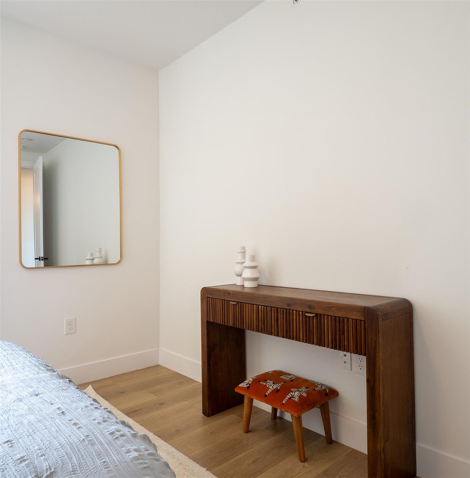 1701 Simond Ave # 531, Austin, TX 78723