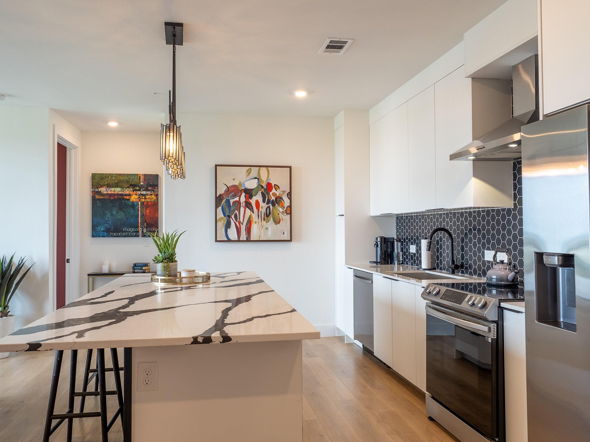 1701 Simond Ave # 531, Austin, TX 78723