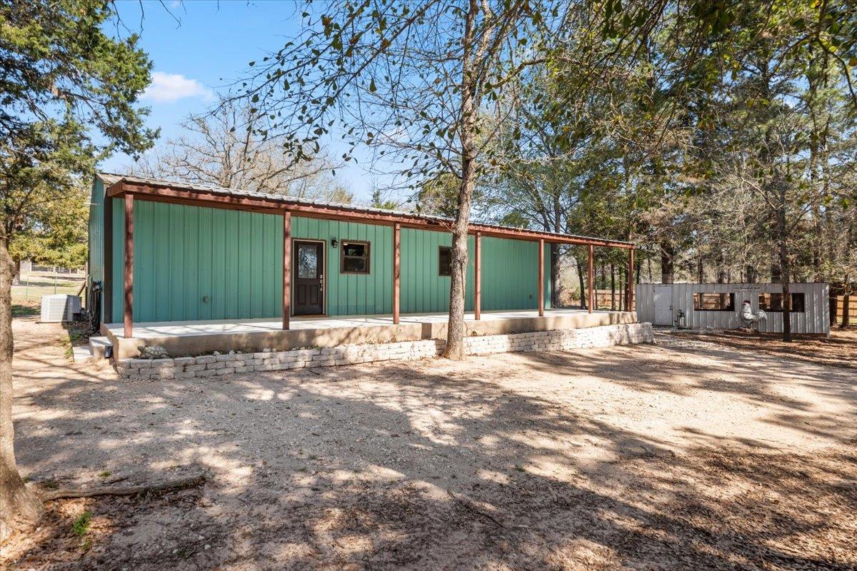 144 Old Potato Road Rd, Paige, TX 78659