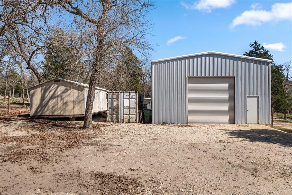 144 Old Potato Road Rd, Paige, TX 78659