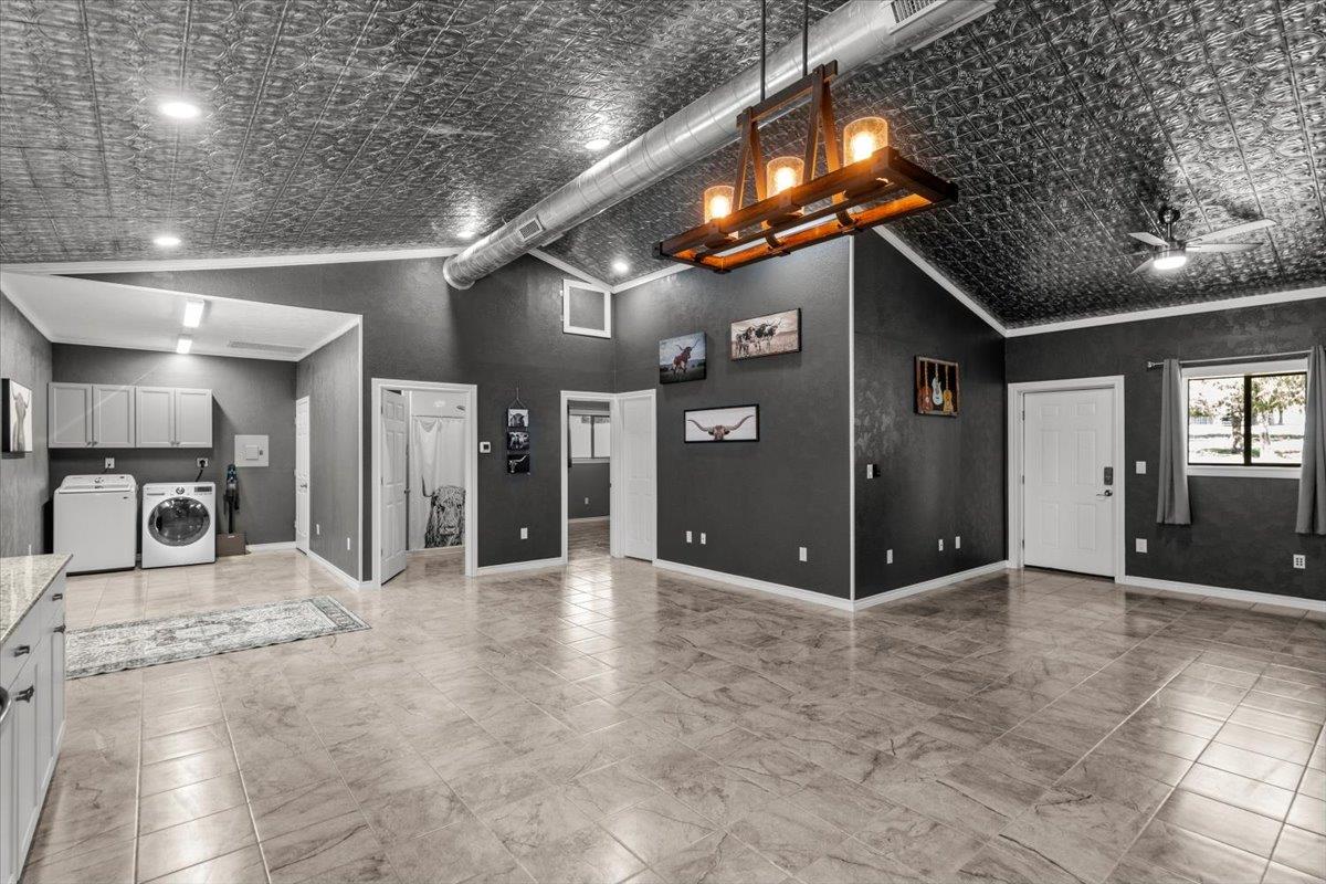 144 Old Potato Road Rd, Paige, TX 78659