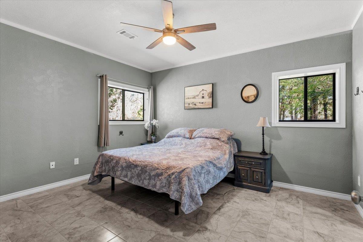 144 Old Potato Road Rd, Paige, TX 78659