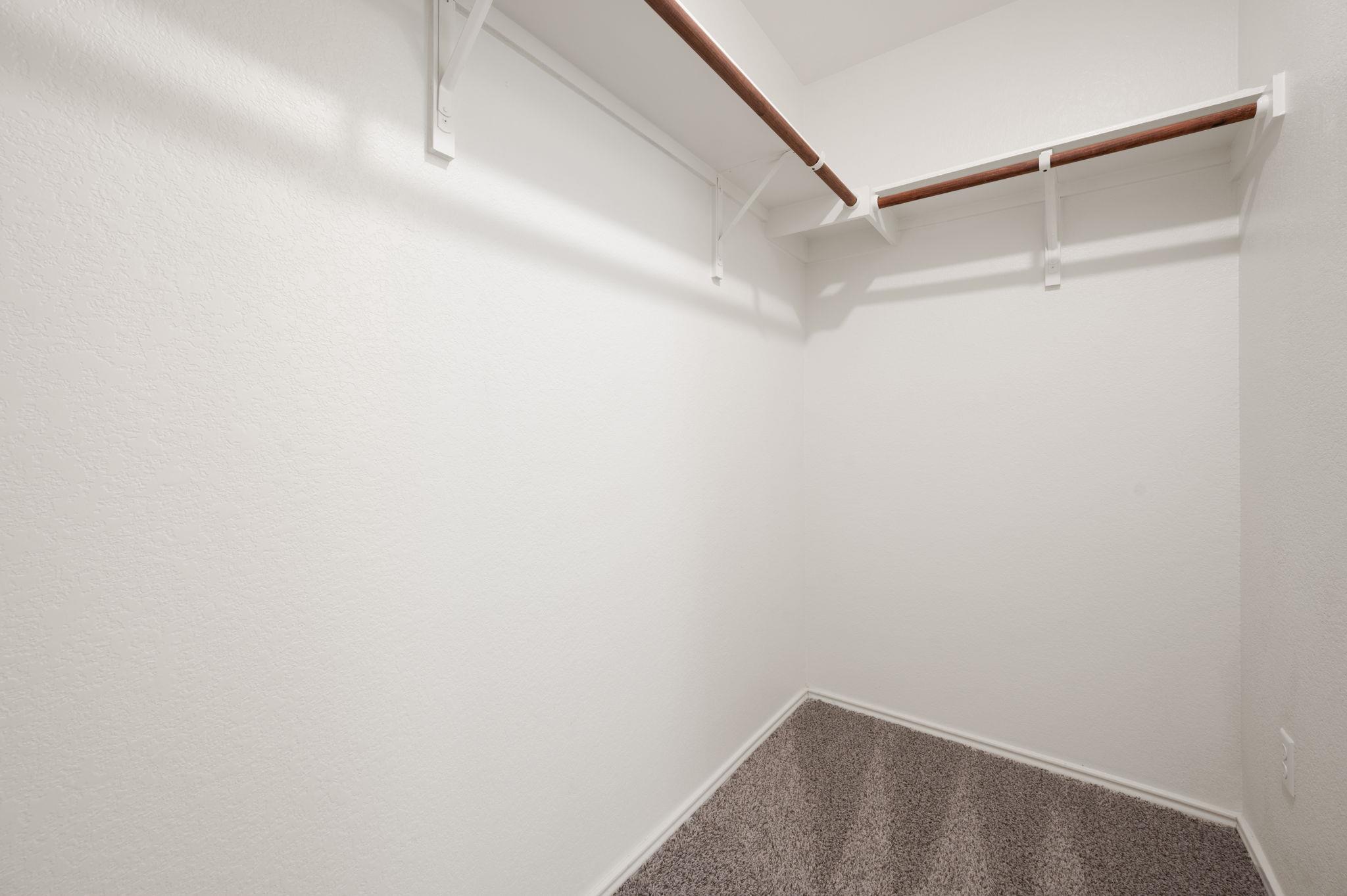 817 Circle Way, Jarrell, TX 76537