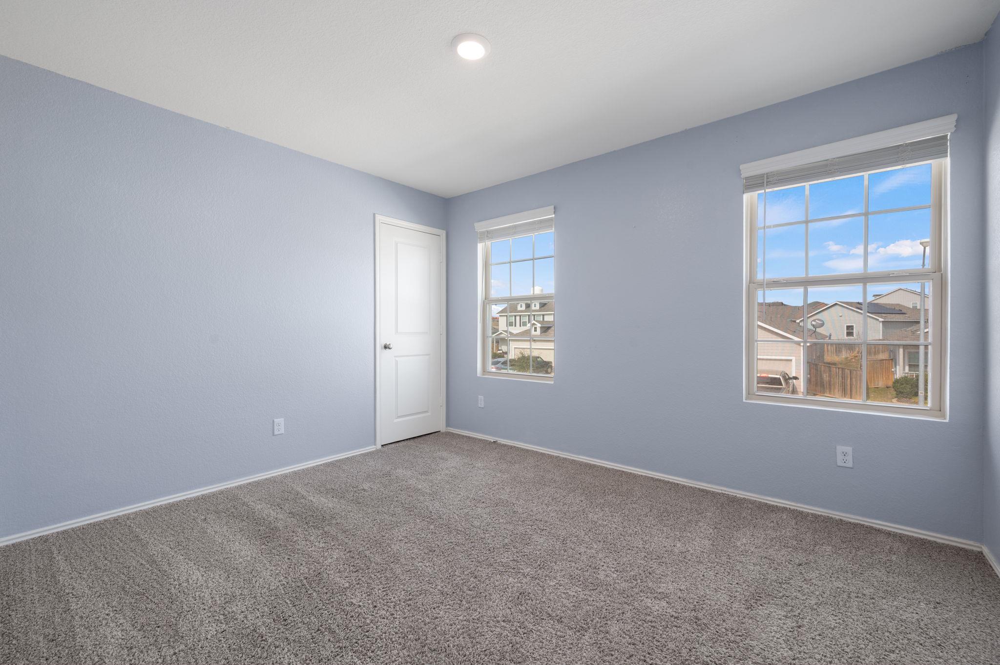 817 Circle Way, Jarrell, TX 76537