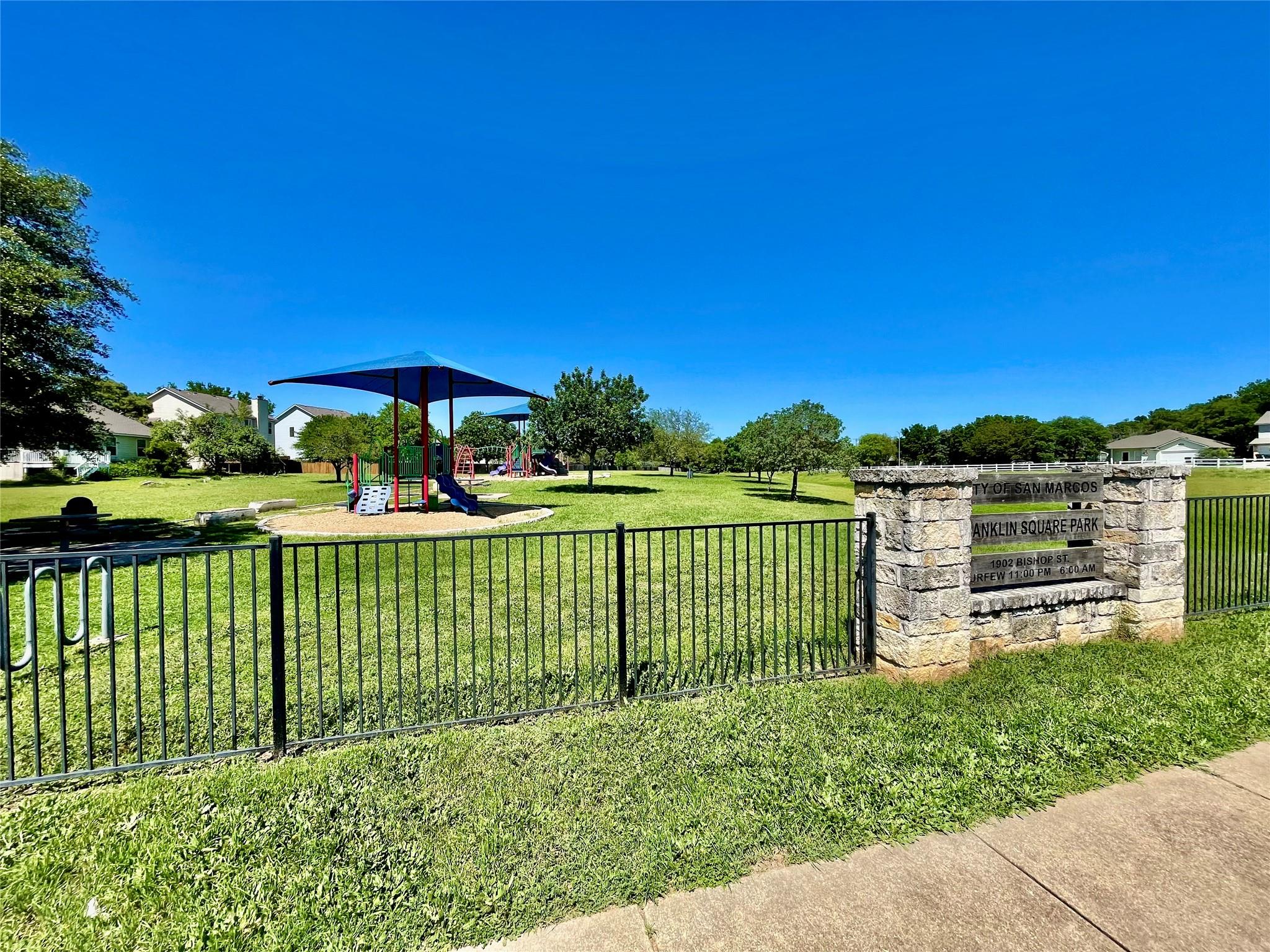 2001 Lisa Ln, San Marcos, TX 78666