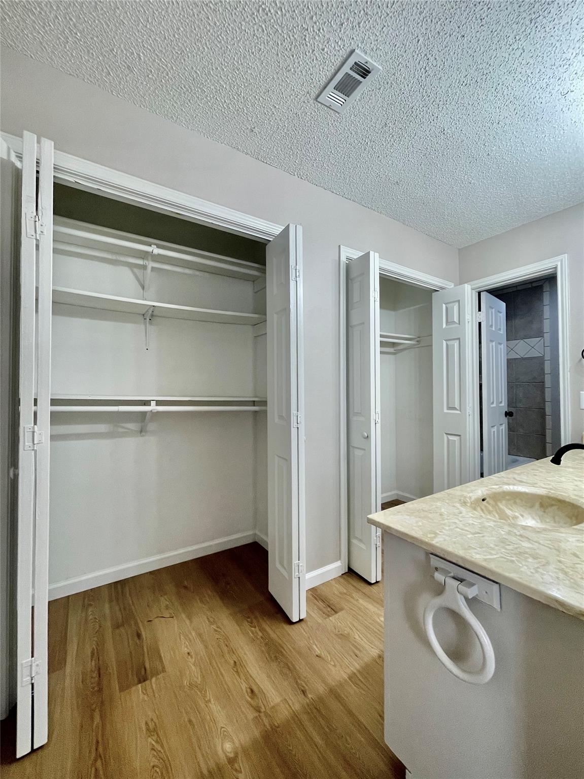 2001 Lisa Ln, San Marcos, TX 78666