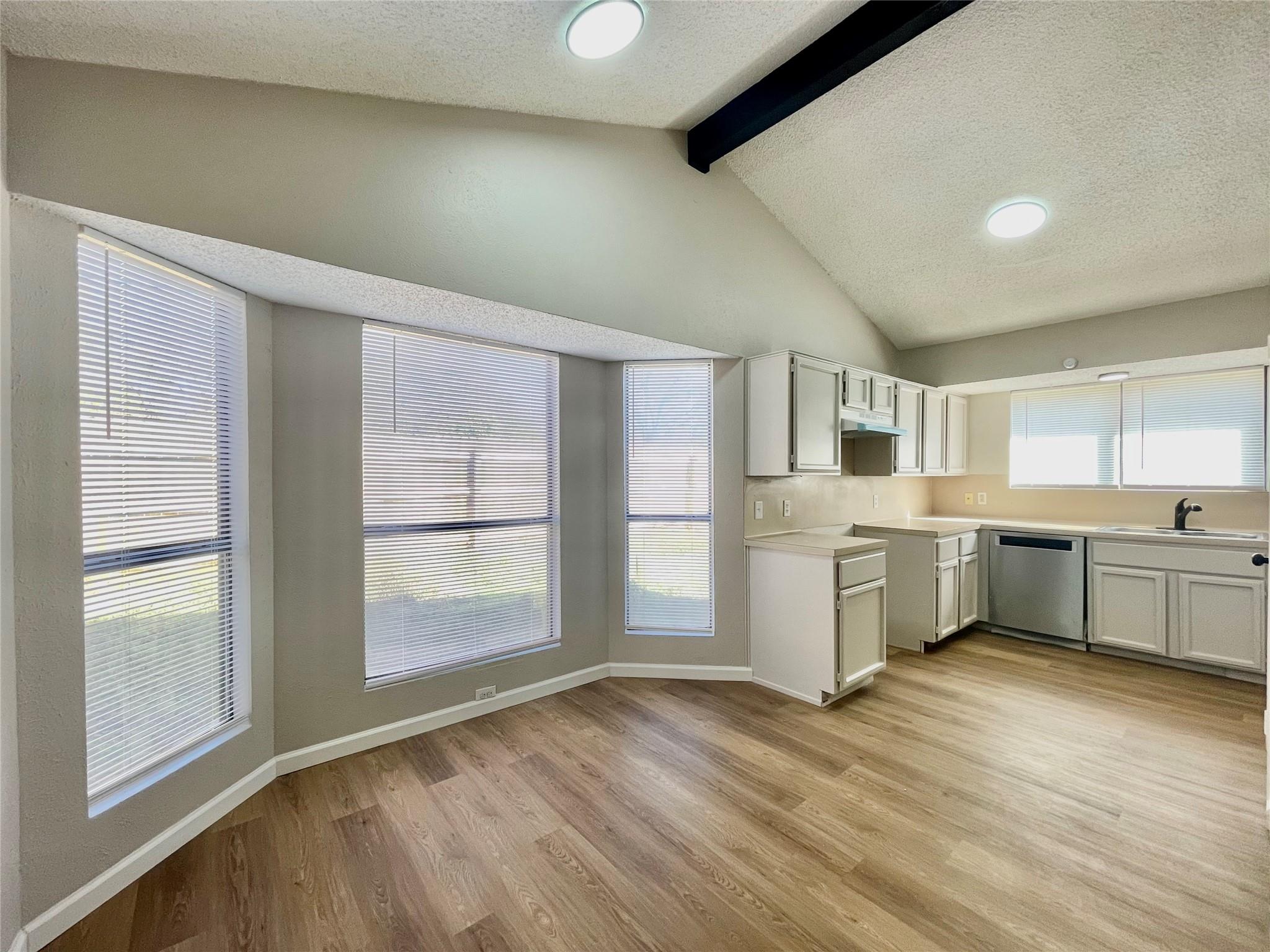 2001 Lisa Ln, San Marcos, TX 78666