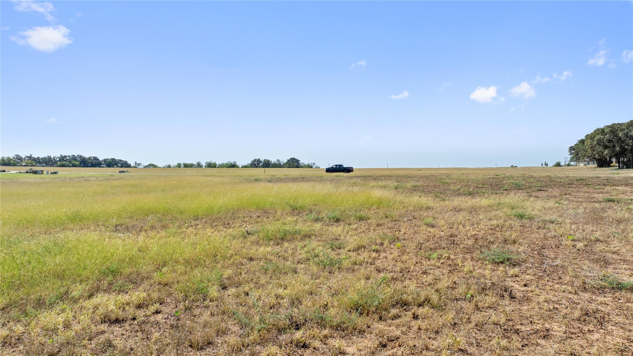 26204 Madison Dr, Spicewood, TX 78669