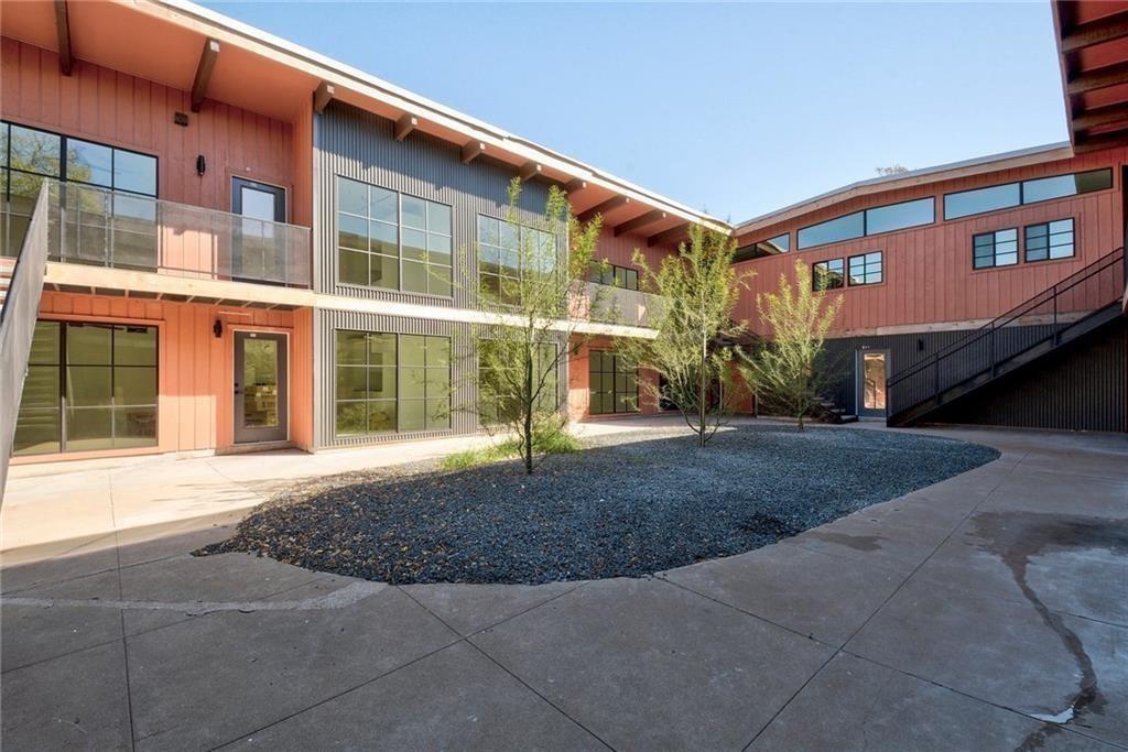 400 E 30th St # 204, Austin, TX 78705