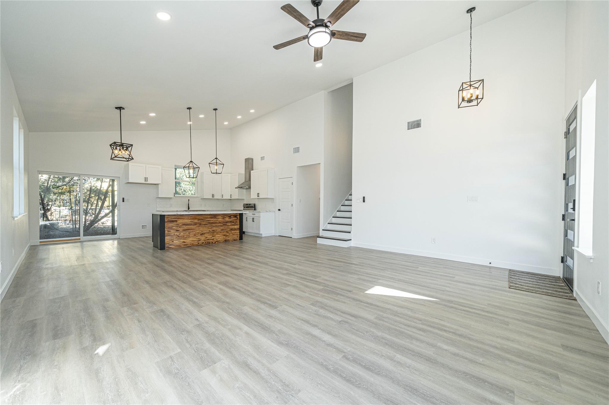 4 Huisache Ln, Wimberley, TX 78676