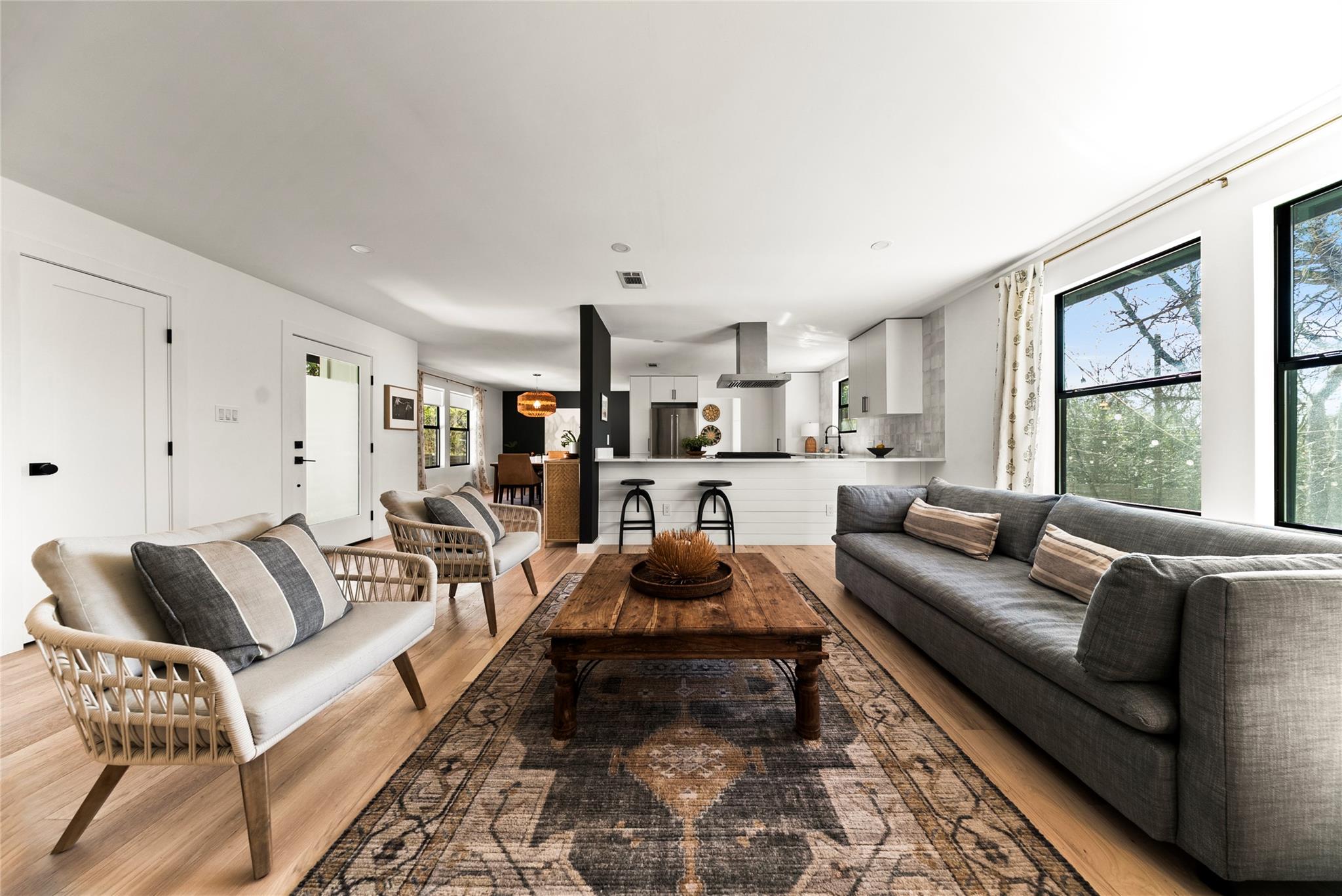 7702 Wynne Ln, Austin, TX 78745