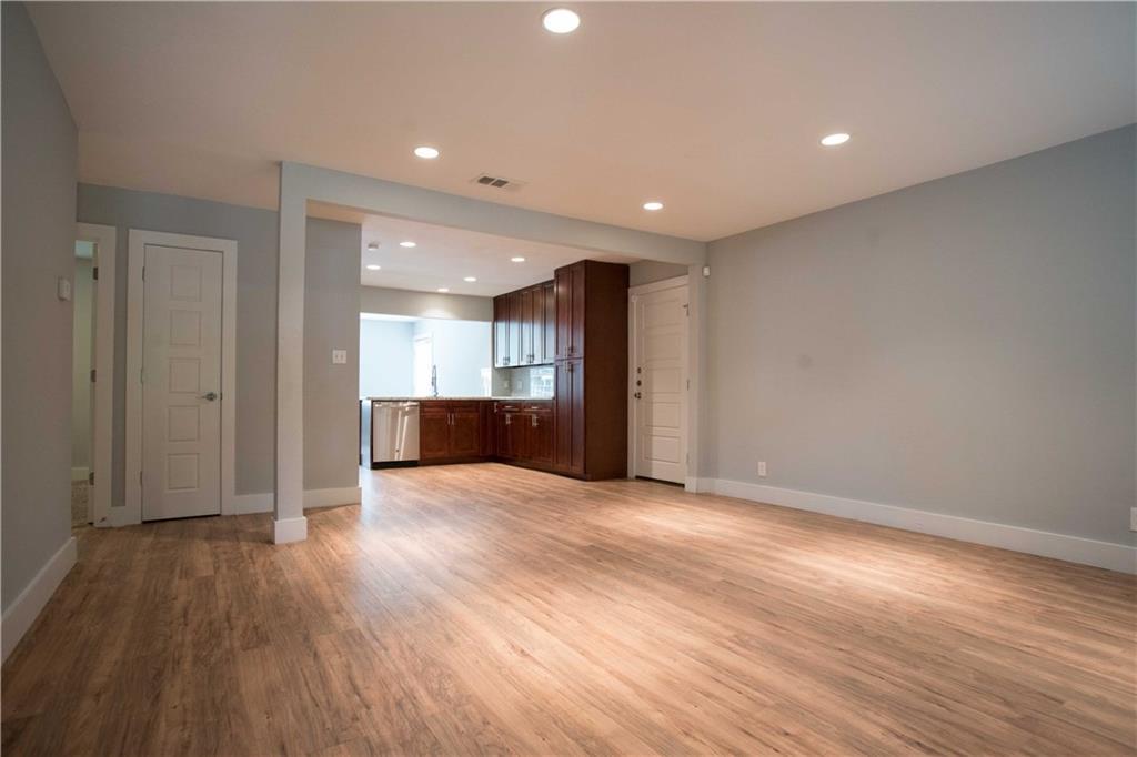 809 Sussex Dr, Austin, TX 78745