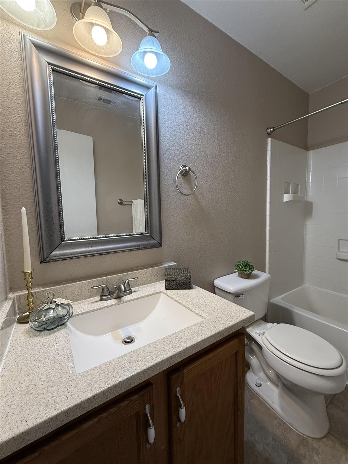 3902 Louise Lee Dr, Austin, TX 78725