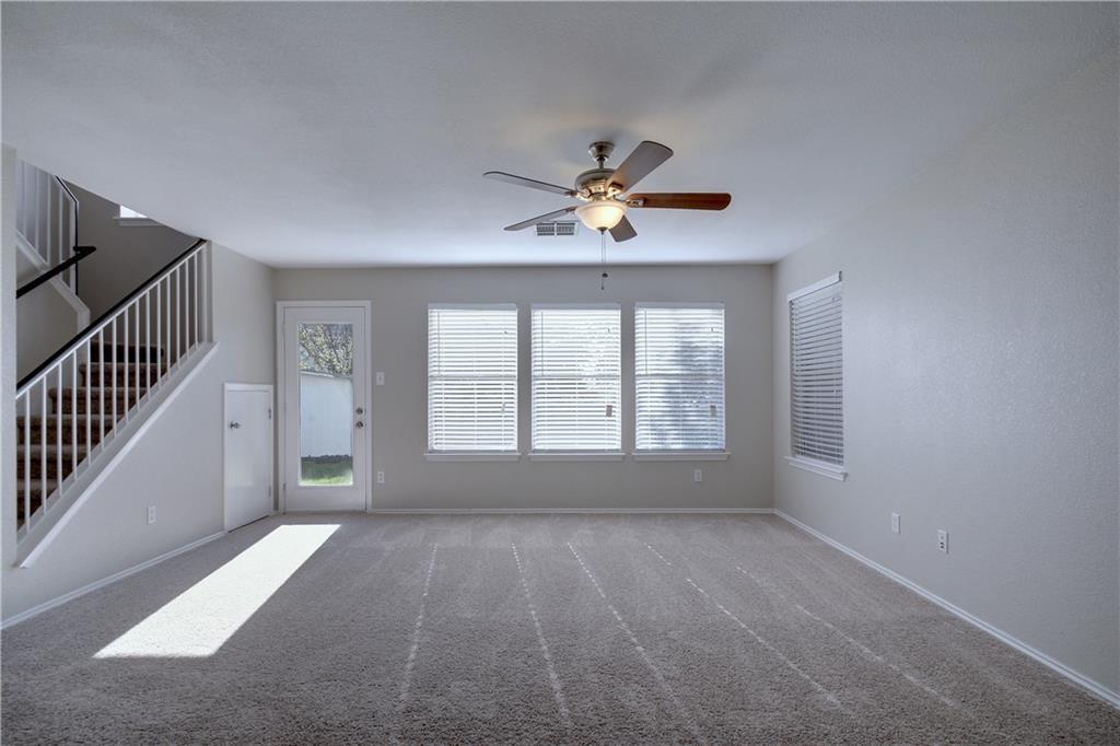 541 Shant St, Austin, TX 78748