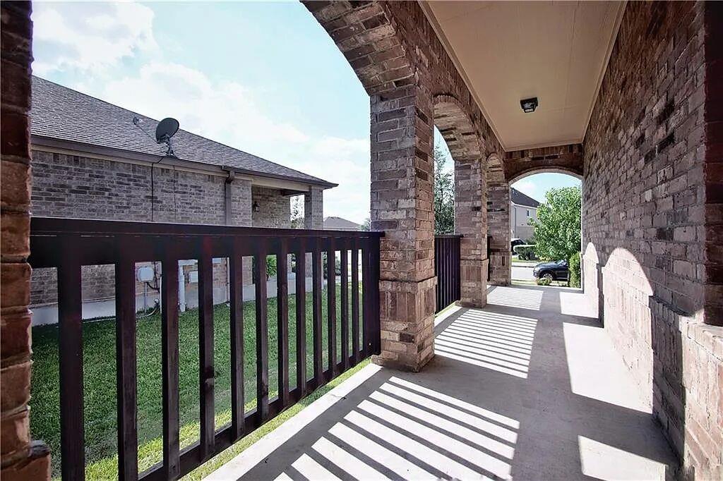 2204 Old Sterling Rd, Cedar Park, TX 78613