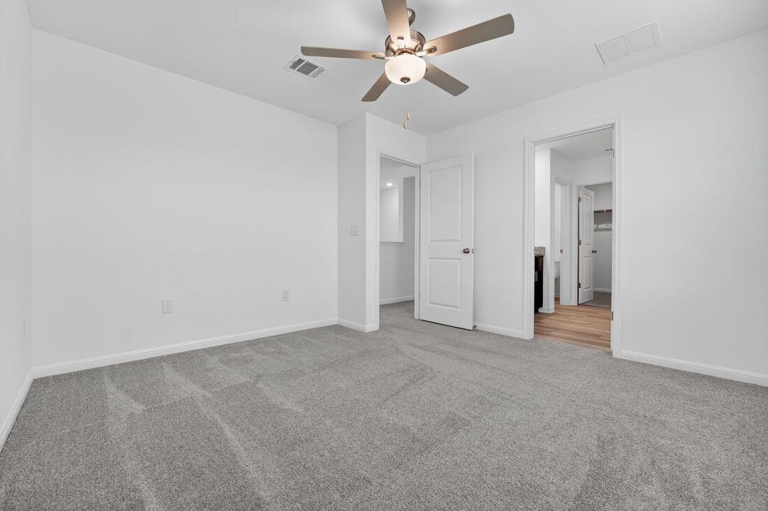 14114 Edna Maxine Walk, Del Valle, TX 78617