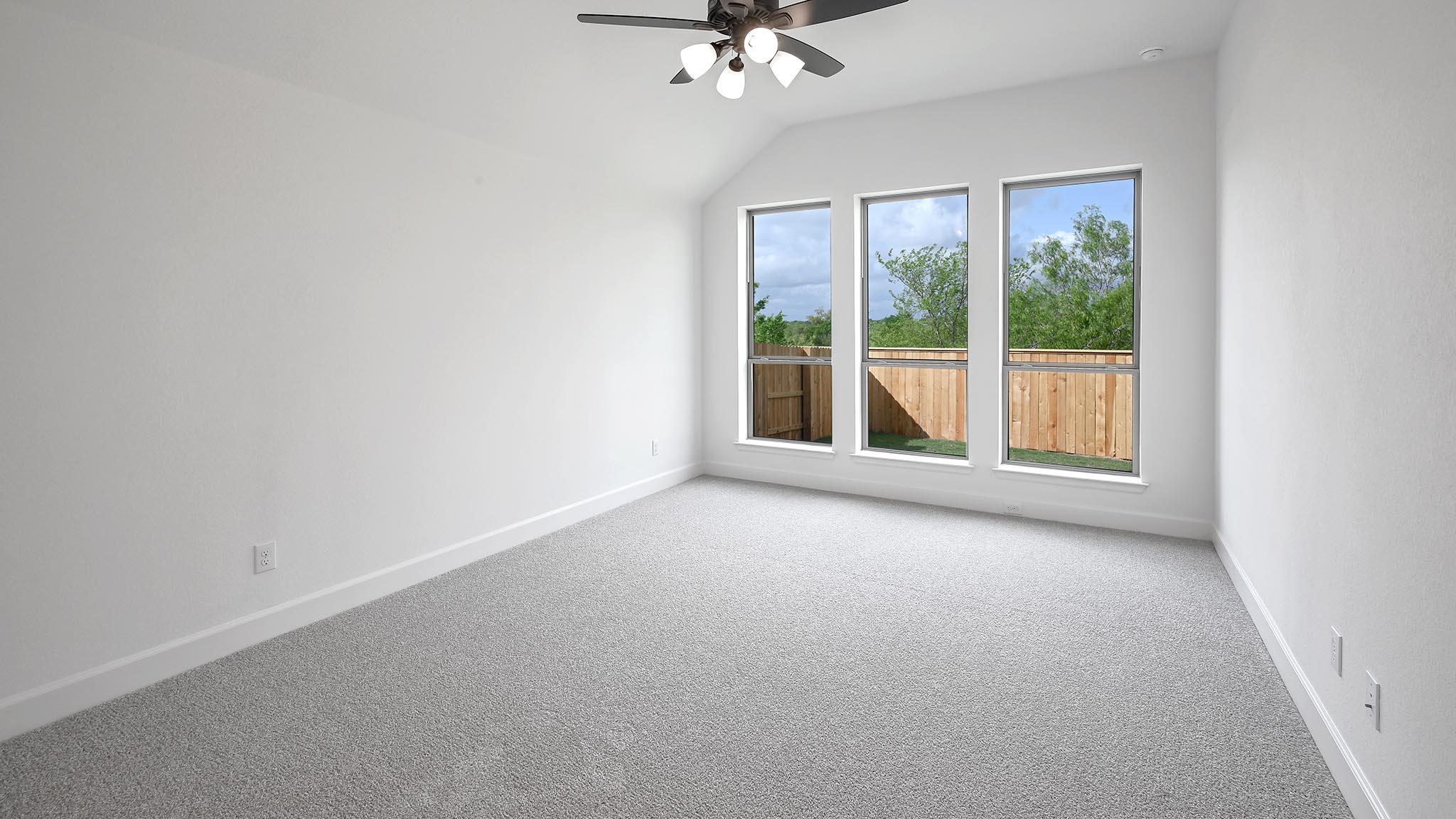 618 Bay Breeze Dr, Kyle, TX 78640