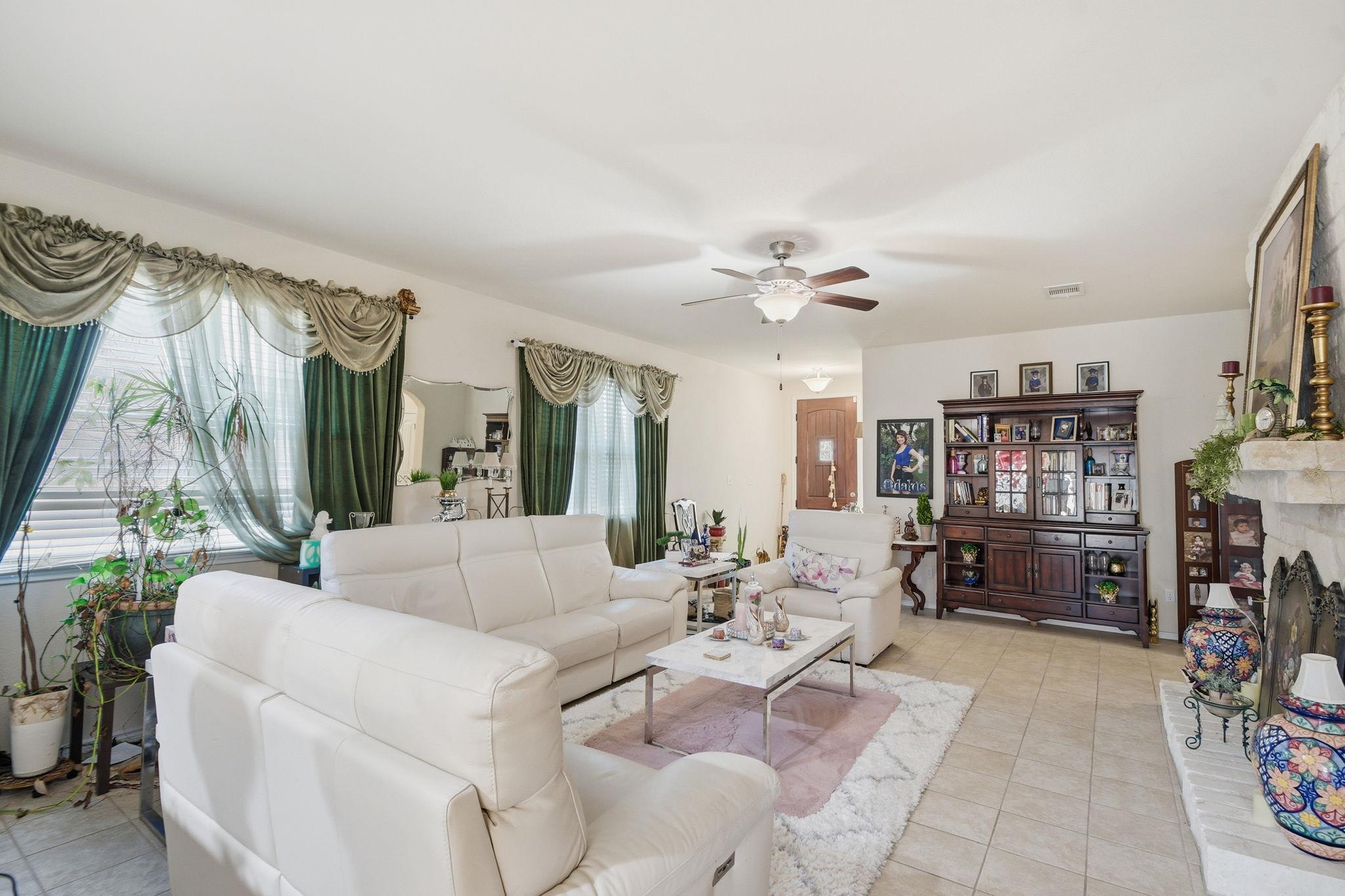 310 Durata Dr, San Marcos, TX 78666