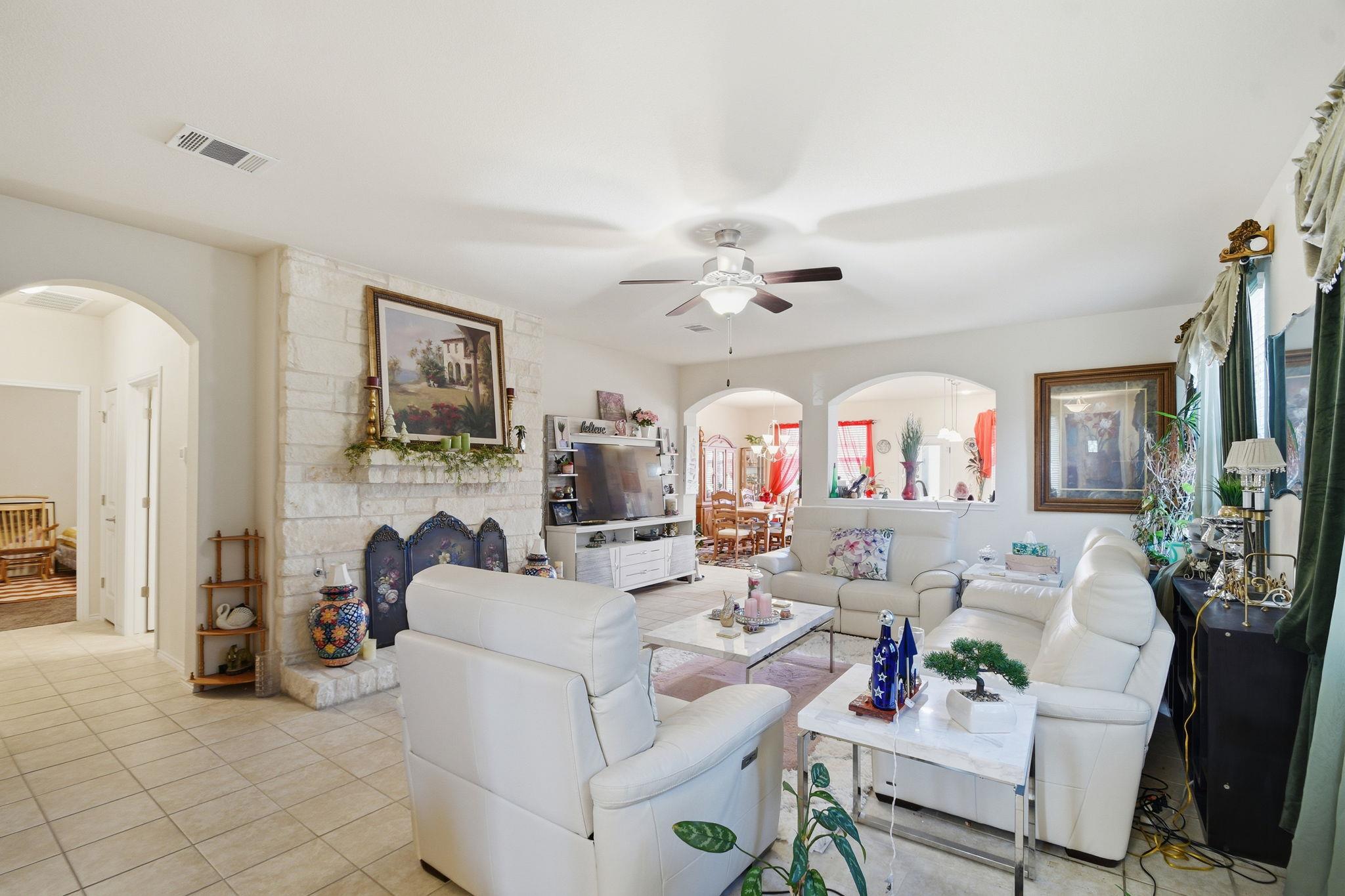 310 Durata Dr, San Marcos, TX 78666