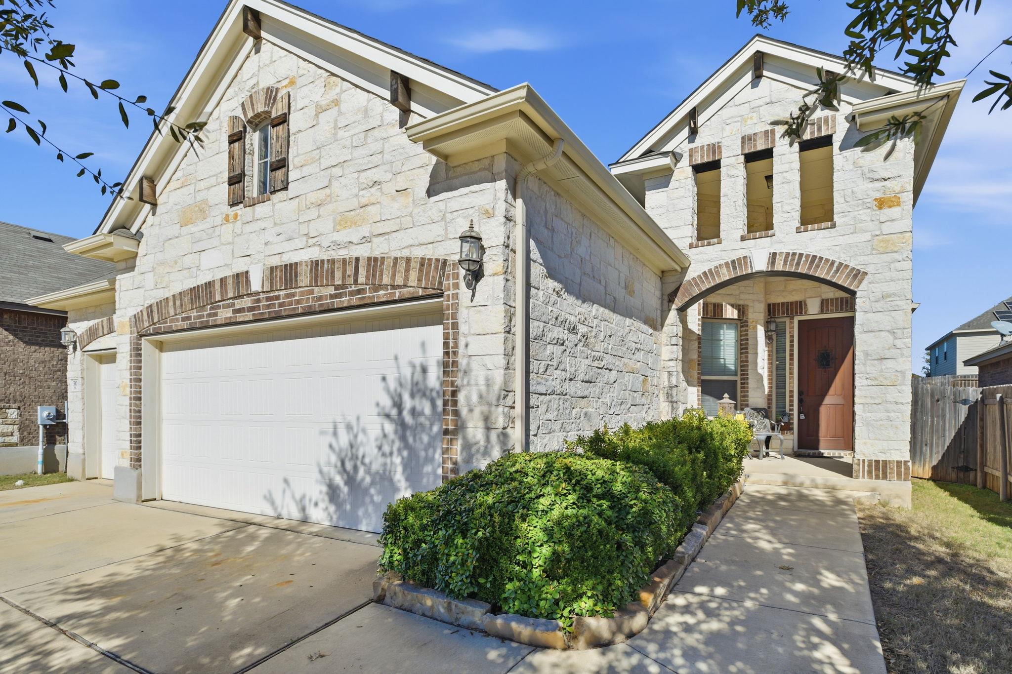 310 Durata Dr, San Marcos, TX 78666