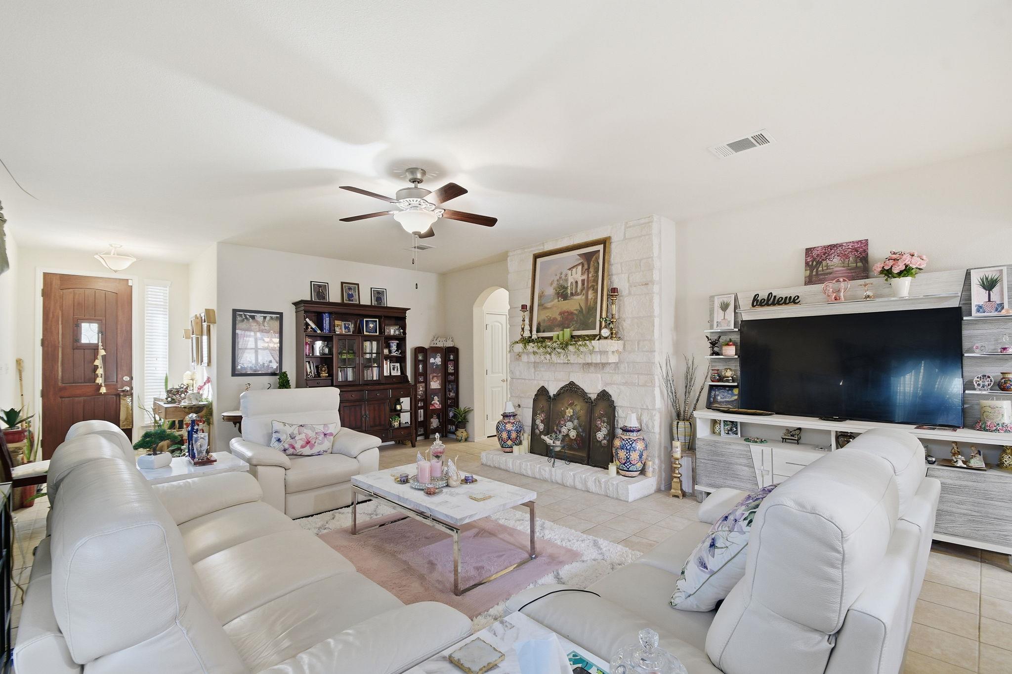 310 Durata Dr, San Marcos, TX 78666