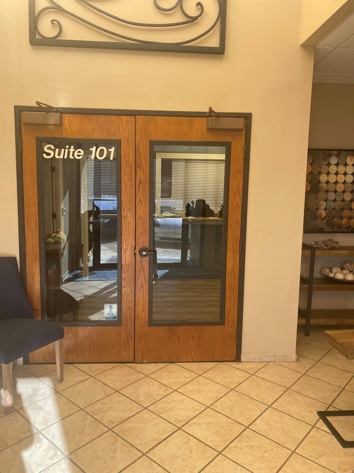 557 S IH 35 # 101B, Georgetown, TX 78628