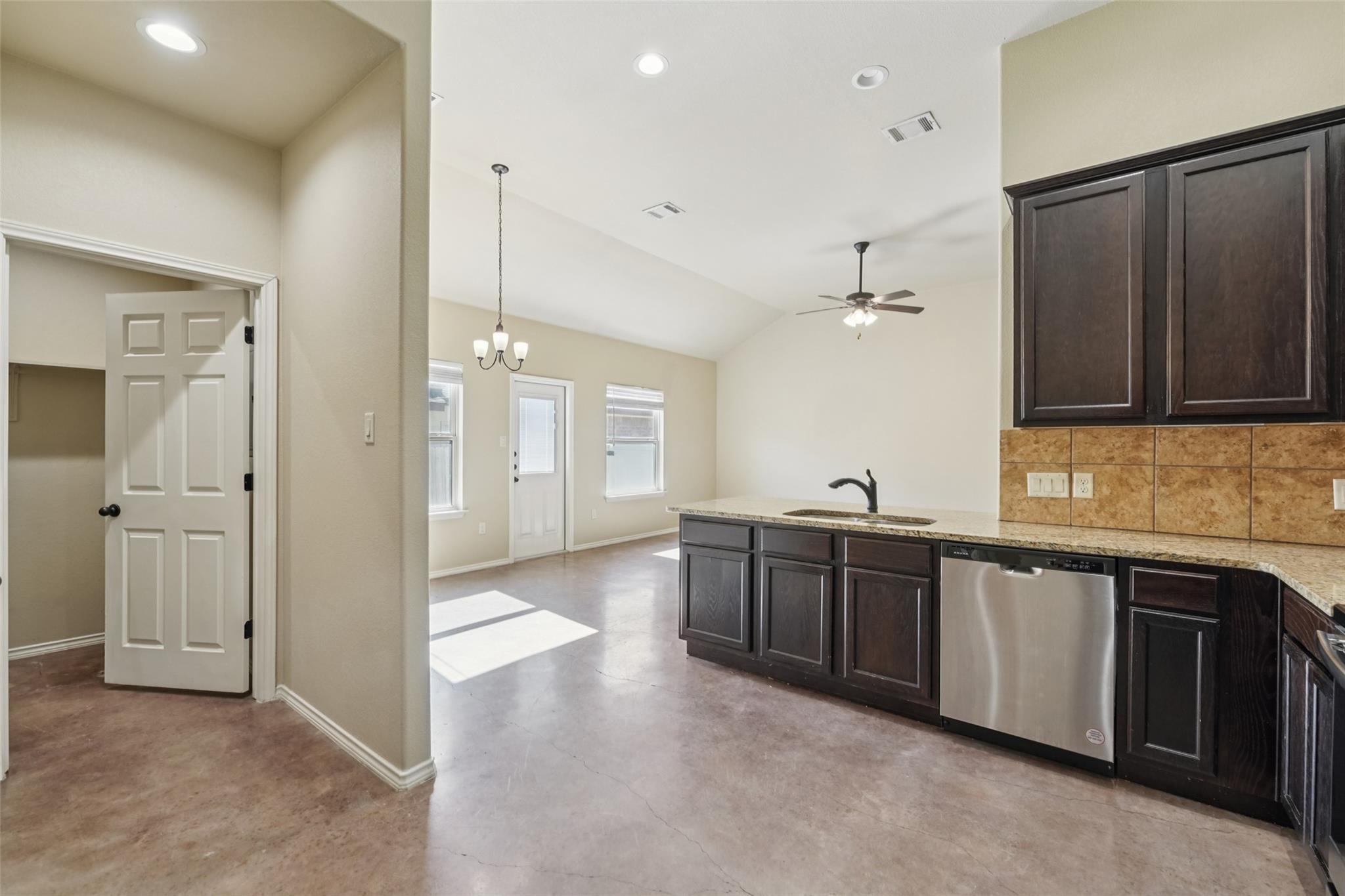 402 Jack Rabbit Ln # B, Buda, TX 78610