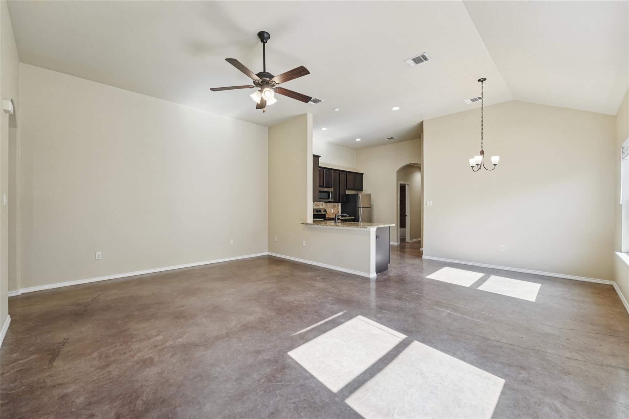 402 Jack Rabbit Ln # B, Buda, TX 78610