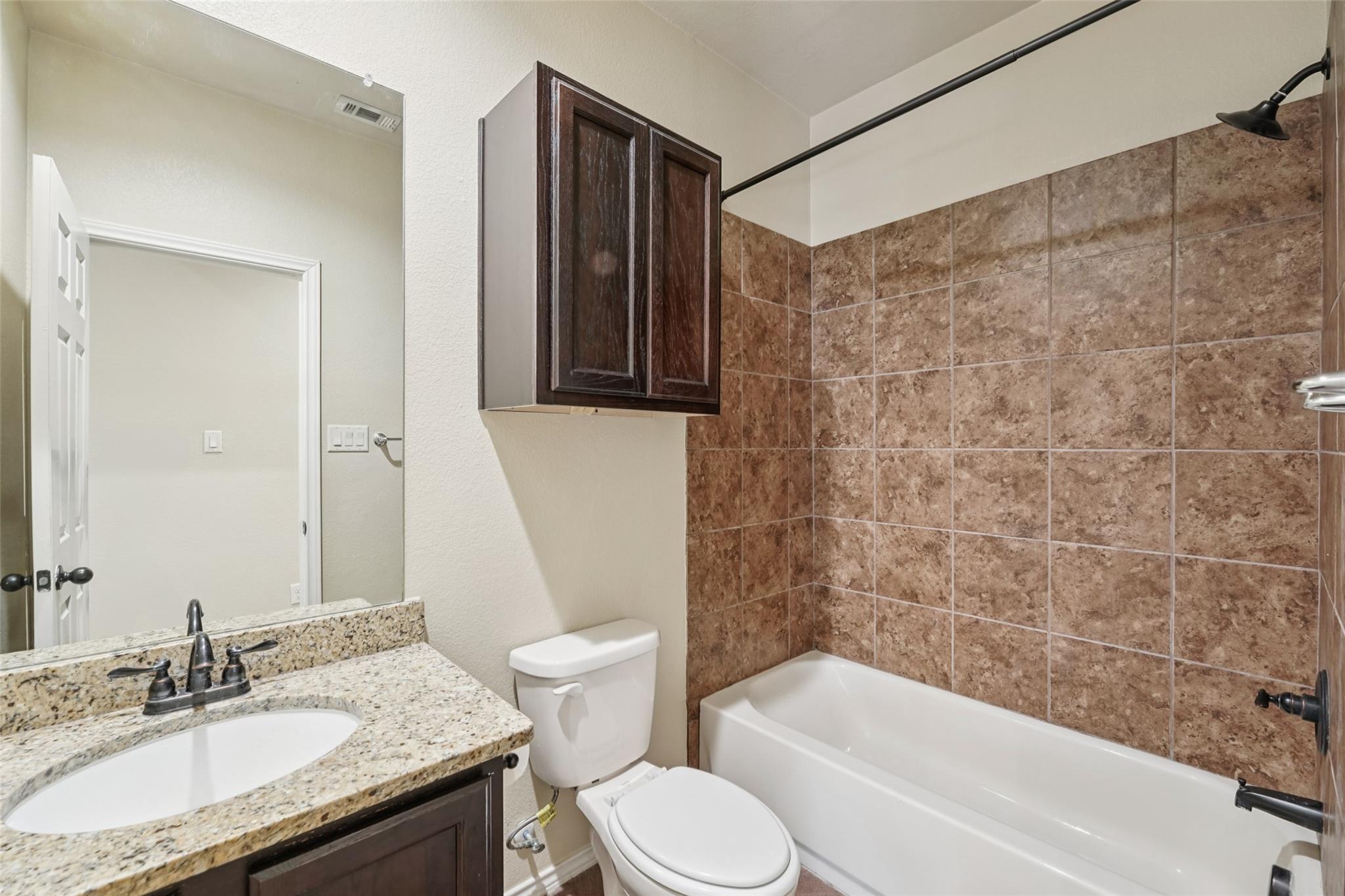 402 Jack Rabbit Ln # B, Buda, TX 78610