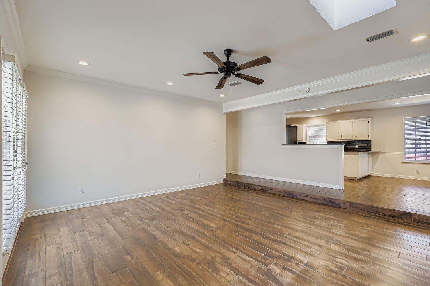 11905 Millwright Pkwy, Austin, TX 78750