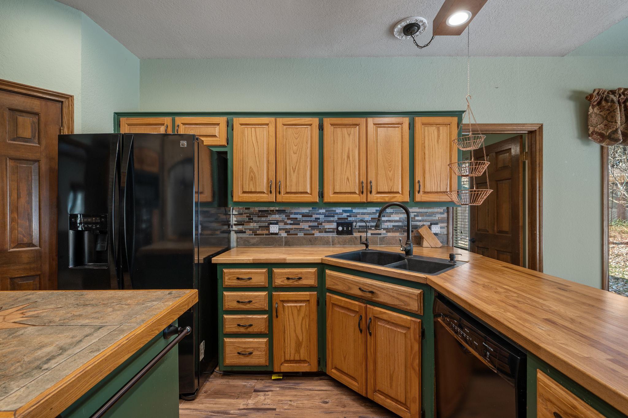 10202 La Costa Dr, Austin, TX 78747