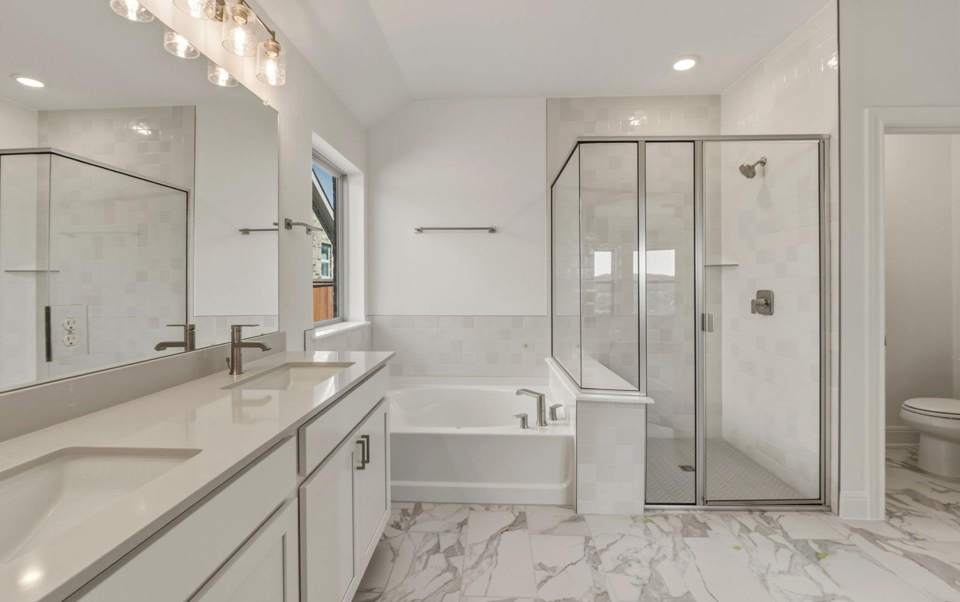 6900 Cliff Rose Dr, Spicewood, TX 78669