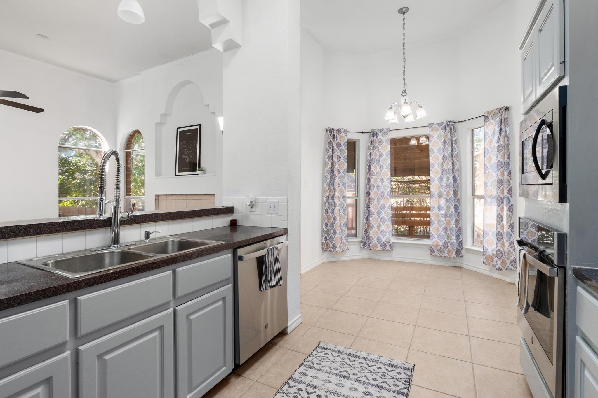 3808 Latimer Dr, Austin, TX 78732