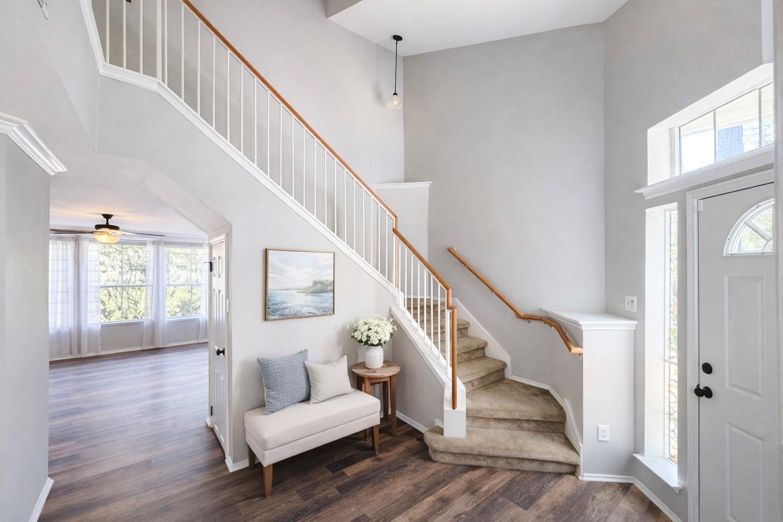 9313 Sanford Dr, Austin, TX 78748