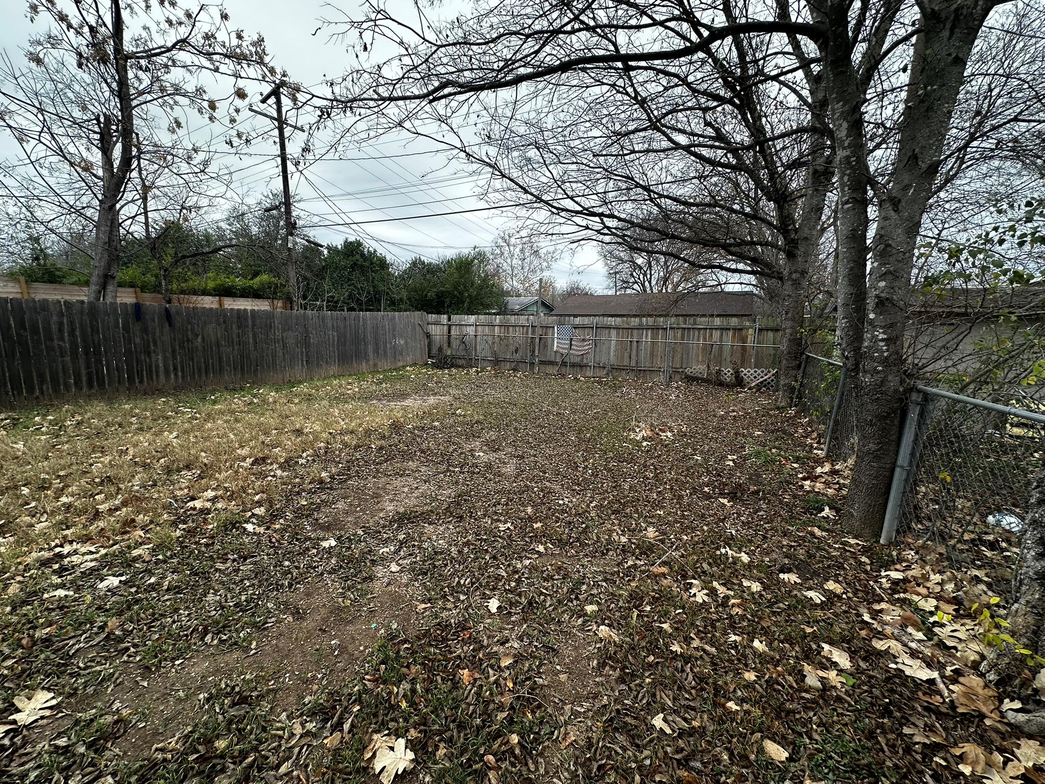 5802 Emerald Forest Dr # B, Austin, TX 78745